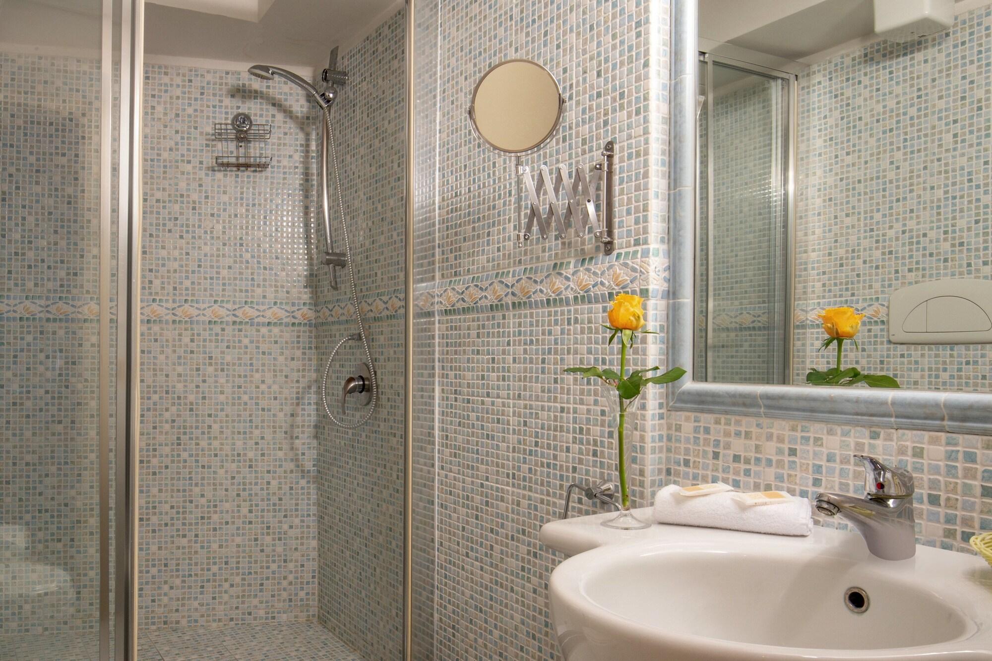 Canova Tadolini Luxury Rooms And Suites Rome Bagian luar foto
