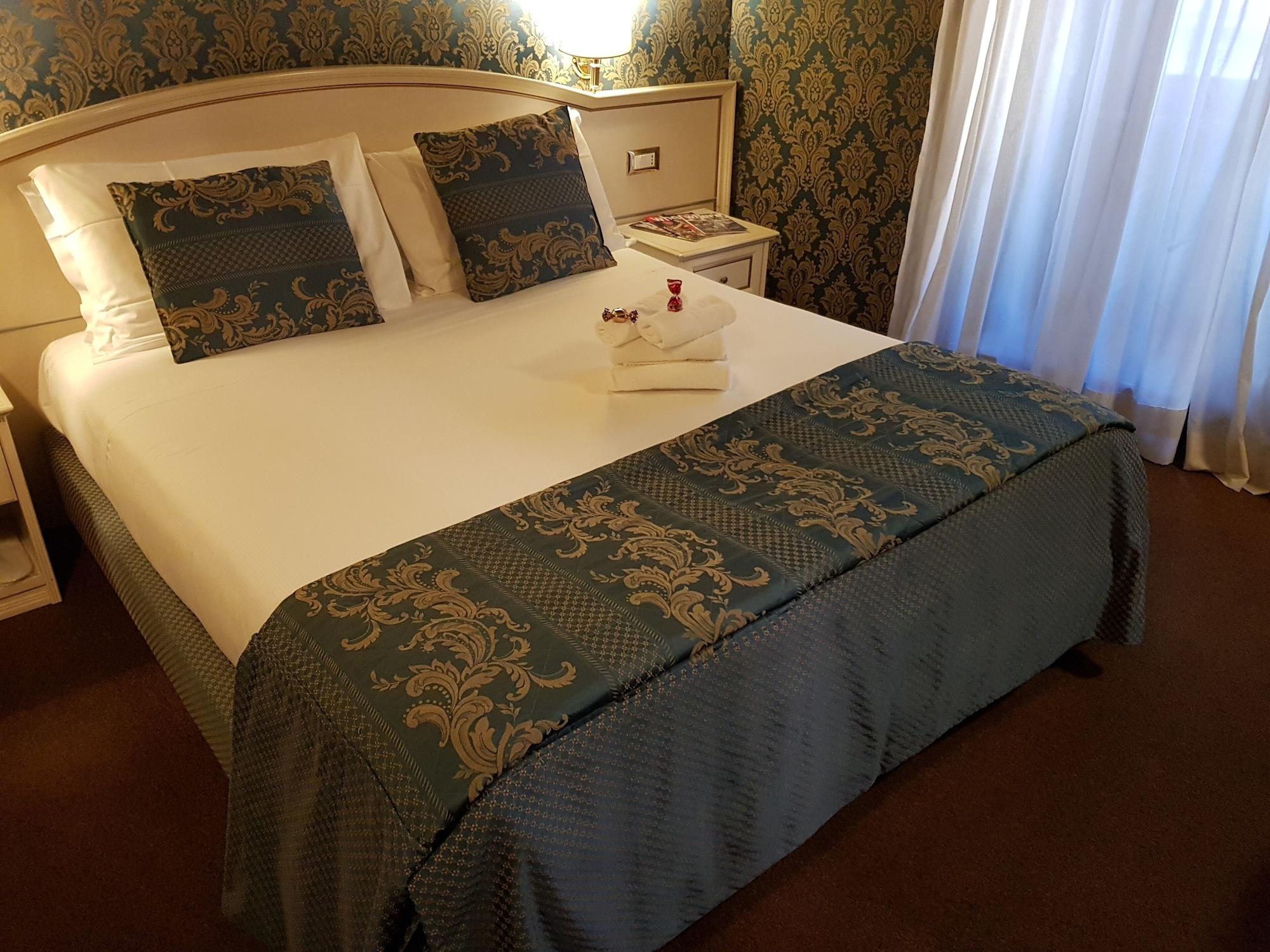 Canova Tadolini Luxury Rooms And Suites Rome Bagian luar foto