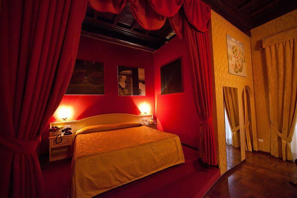 Canova Tadolini Luxury Rooms And Suites Rome Bagian luar foto